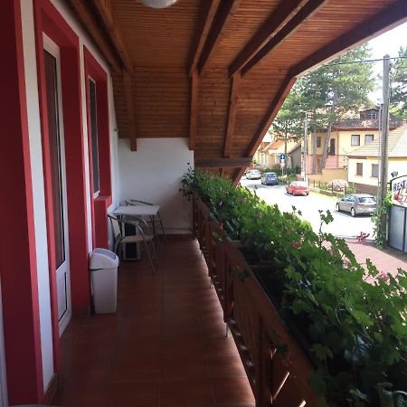 Bed and Breakfast Hableany Etterem, Pizzeria Es Vendeghaz Балатонмариафюрдё Экстерьер фото